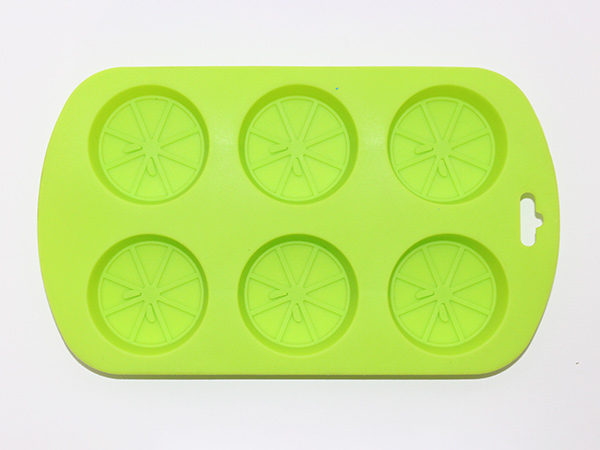 Silicone ice tray production